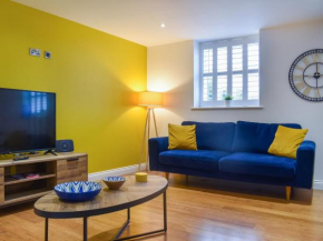 Royal Hideaway - Uk48451